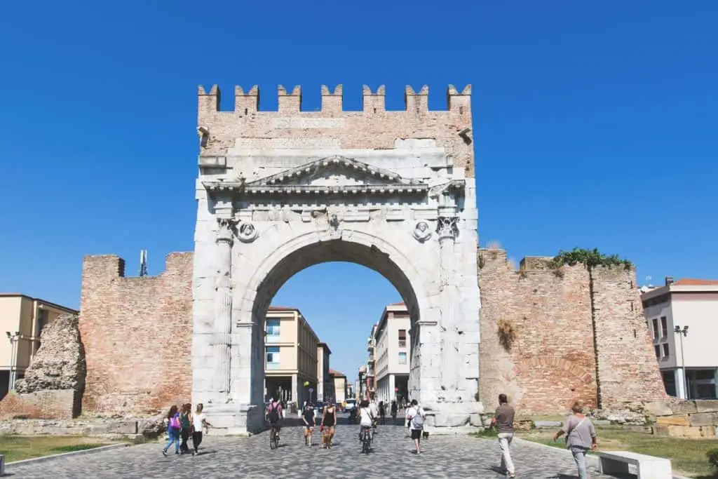 Arco d'Augusto