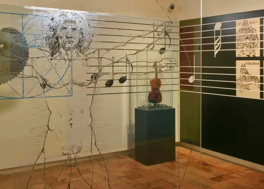 Sala interna dedicata alla musica e alla sua metrica