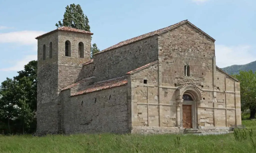 Pieve di Ponte Messa, veduta esterna