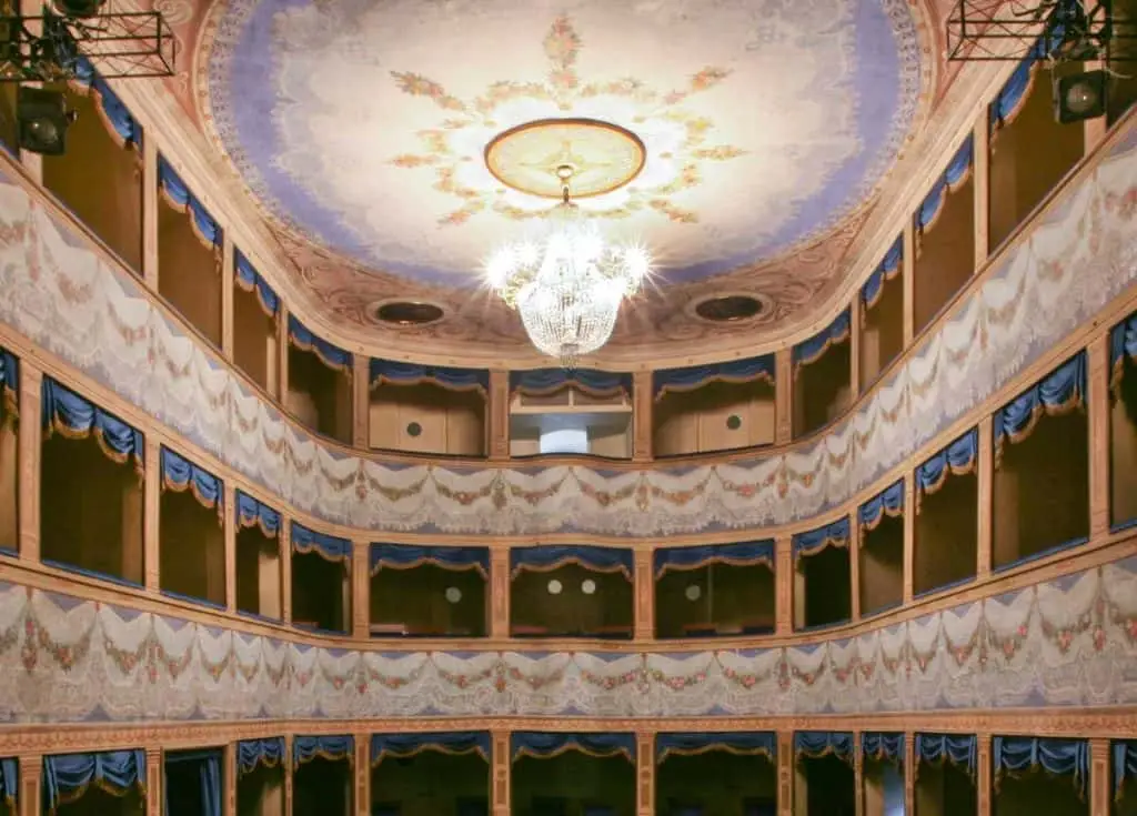 Teatro Angelo Mariani