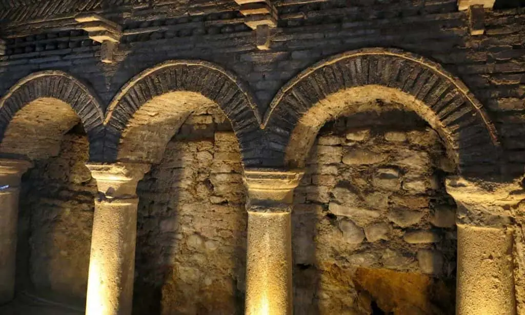 Grotte Tufacee