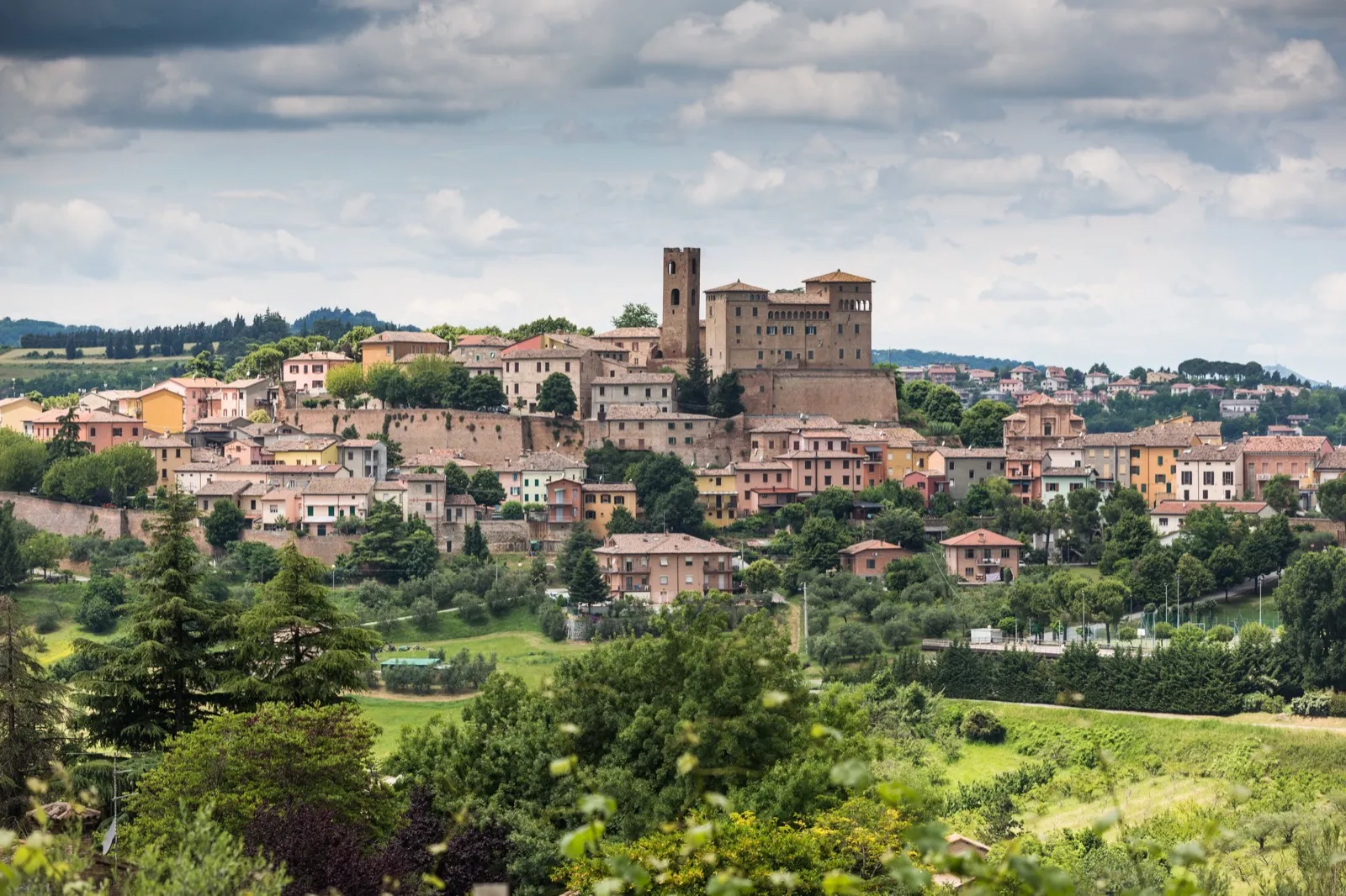 Il Castello Malatestiano che domina il borgo di Longiano