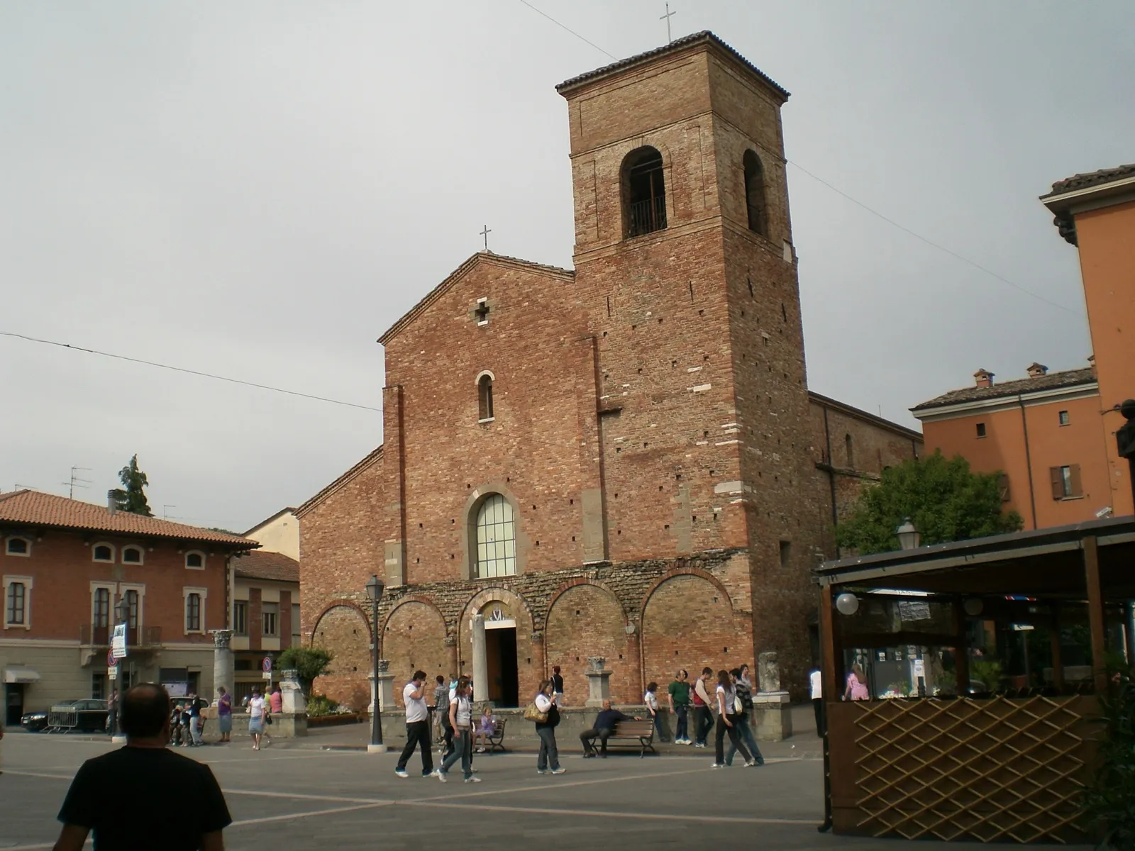 La facciata della cattedrale di San Vicinio a Sarsina