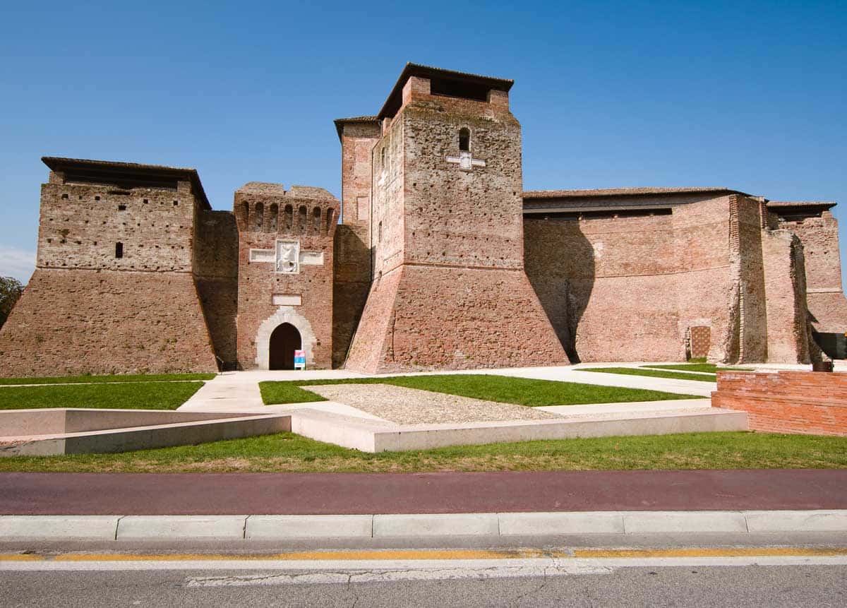 Castel Sismondo, Rimini: cosa vedere, orari e mappa - Romagna.net